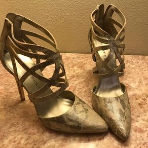 AUDREY BROOKE HEELS BRAND NEW